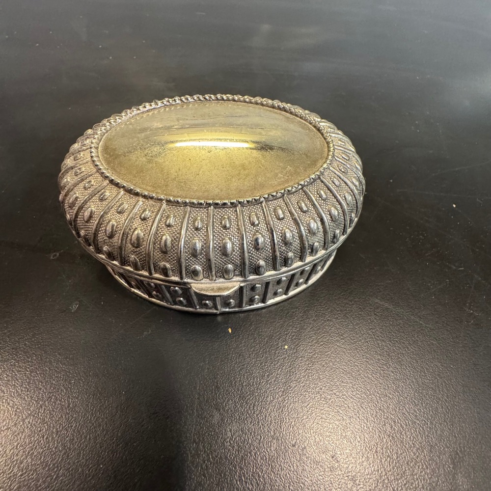 International Silver Co Trinket Box Womens Small Silver Oval Beaded Ornate Ee-6